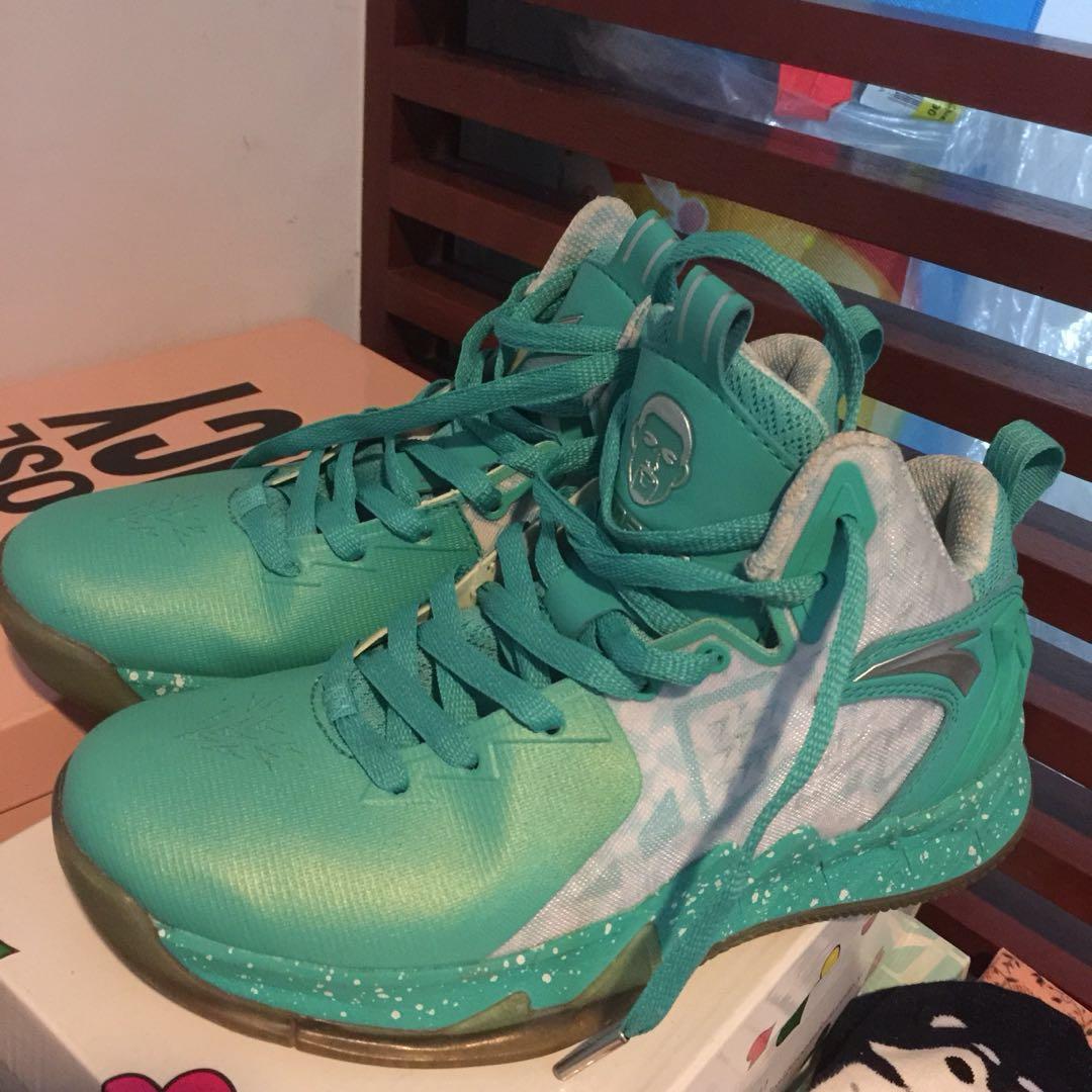 Anta Basketball Star Green high cut shoes size 6.5 24.5