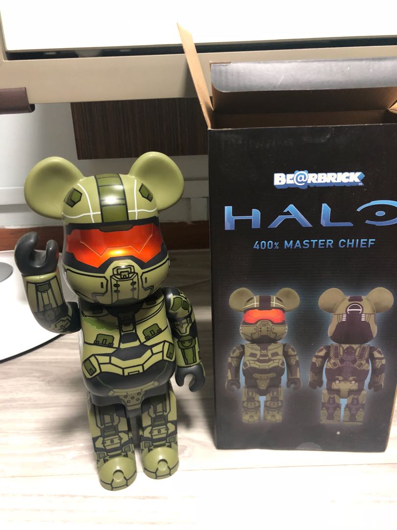 Halo bearbrick discount