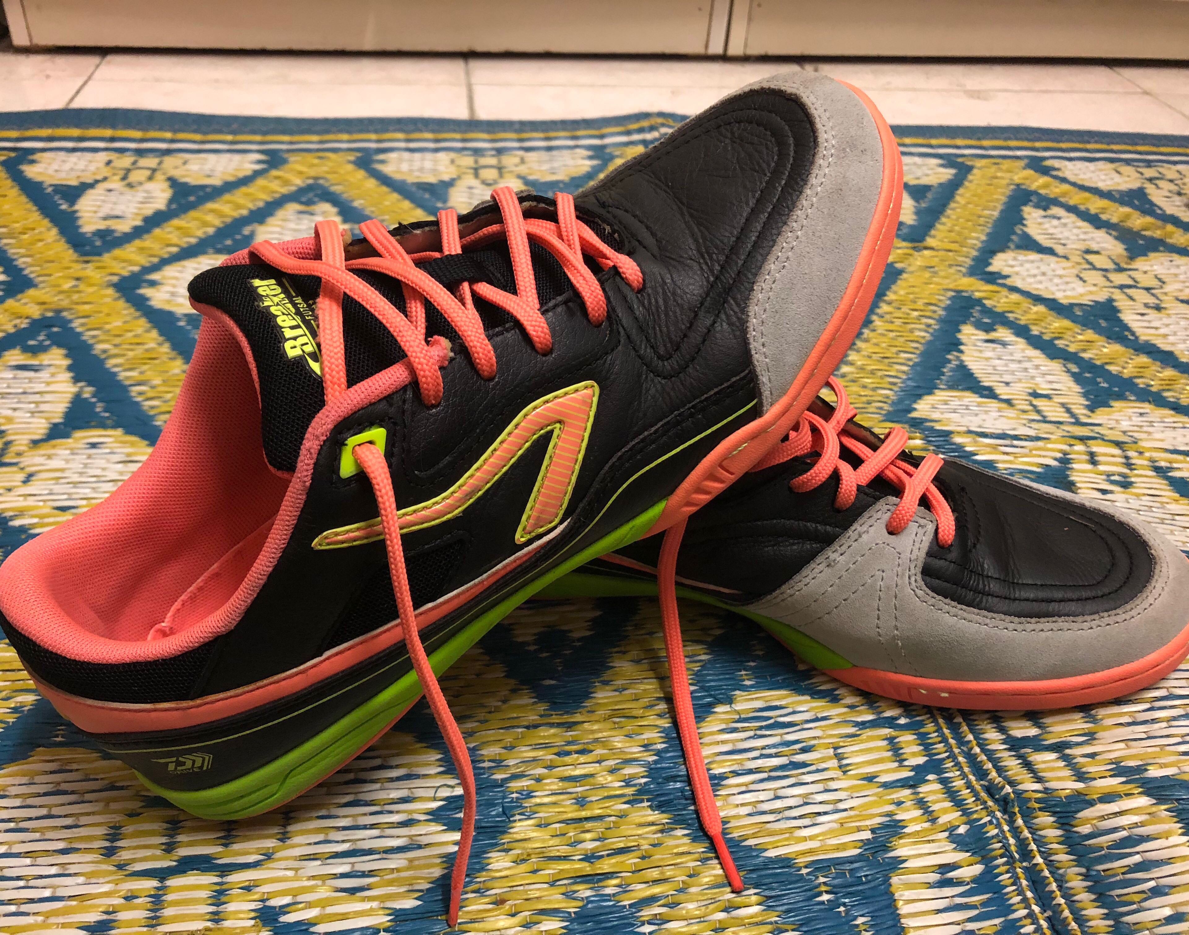 Breaker futsal shoes store