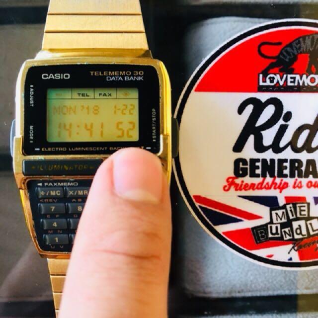 Casio dbc 300 telememo 30 vintage Men s Fashion Watches