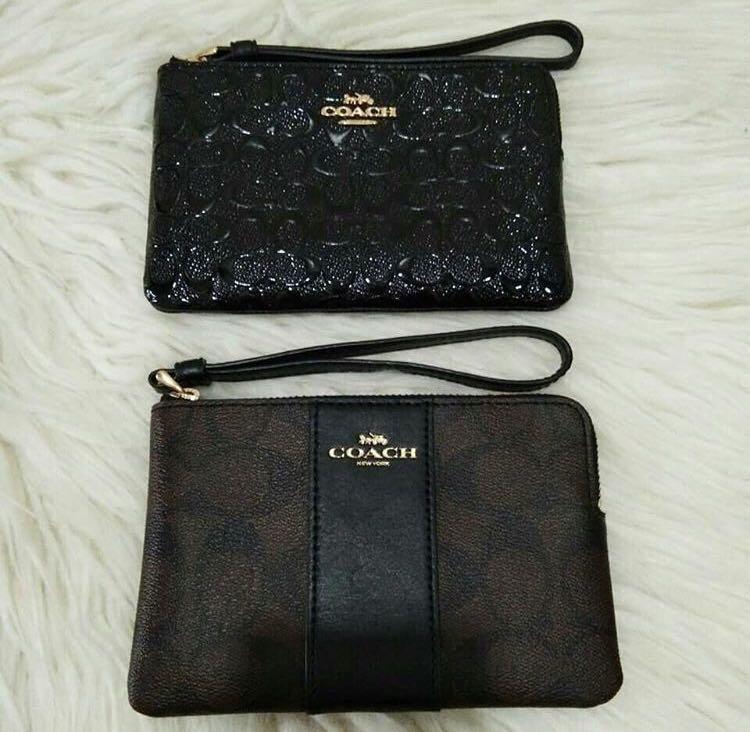 Coach Single Zip Wristlet (Category: Wallets & Card holders) located in Quezon City. Submitted by kellysht (Listing ID 190363427, Image 1). Description: Authentic 💯 Not for plus size phone.