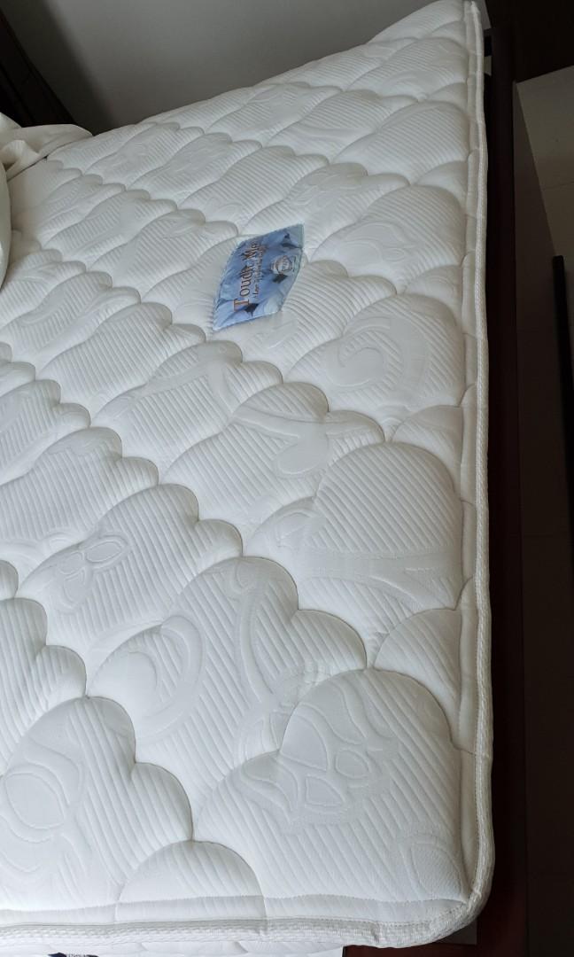 Mattress Topper Tebal 9cm X 180cm X 200cm Perabotan Rumah Di Carousell