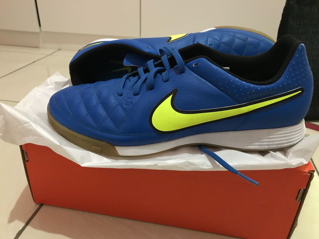 nike tiempo genio