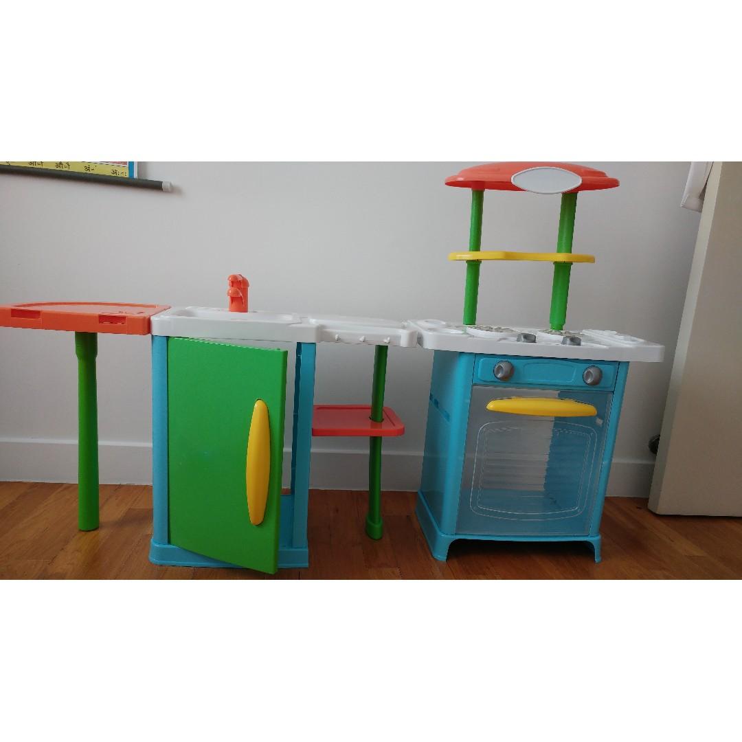 Used modular kitchen for sale. Hardly 