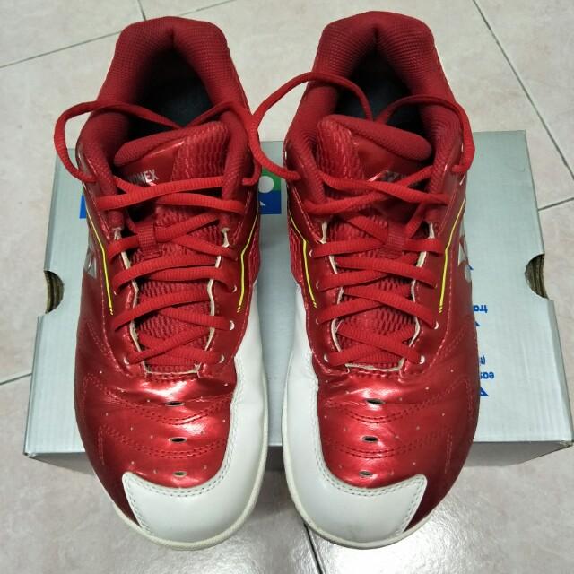 Yonex hotsell shb 65aw