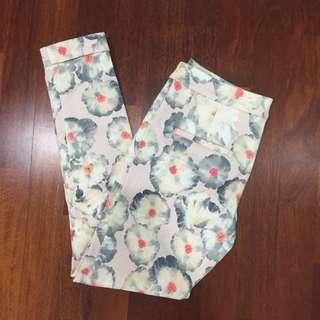 Love bonito, floral pants