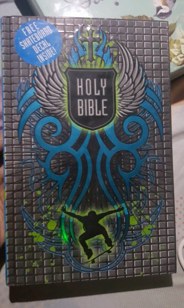 Bible ICB version, Hobbies & Toys, Books & Magazines, Religion
