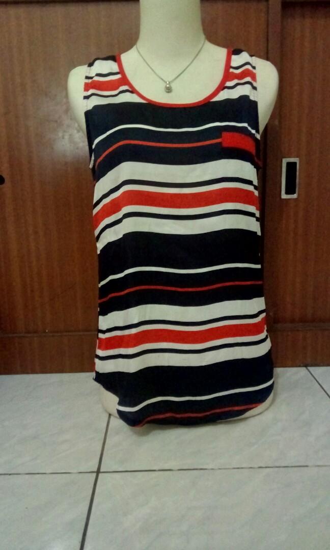 Blouse Corak Garis Maze Fesyen Wanita Pakaian Wanita Di Carousell