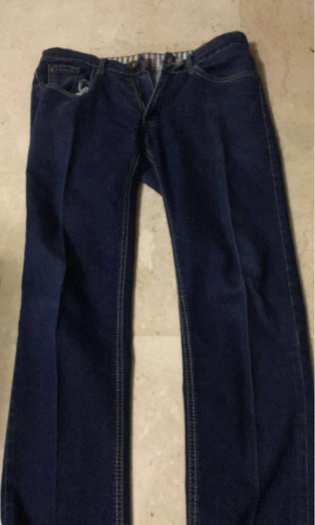 *CLEARING* JEANS (Category: Jeans) located in Singapore. Submitted by johnnfb (Listing ID 190552182, Image 7). Description: 1. H&M grey jeans size 31 $12 2. Pull&bear jeans size 30 $12 3. Blue jeans from Thailand size 30 $8 Condition: 8/10 Meet up preferably hougang Tags: cotton on, h&m, Zara, uniqlo, a&f, holliser, superdry .