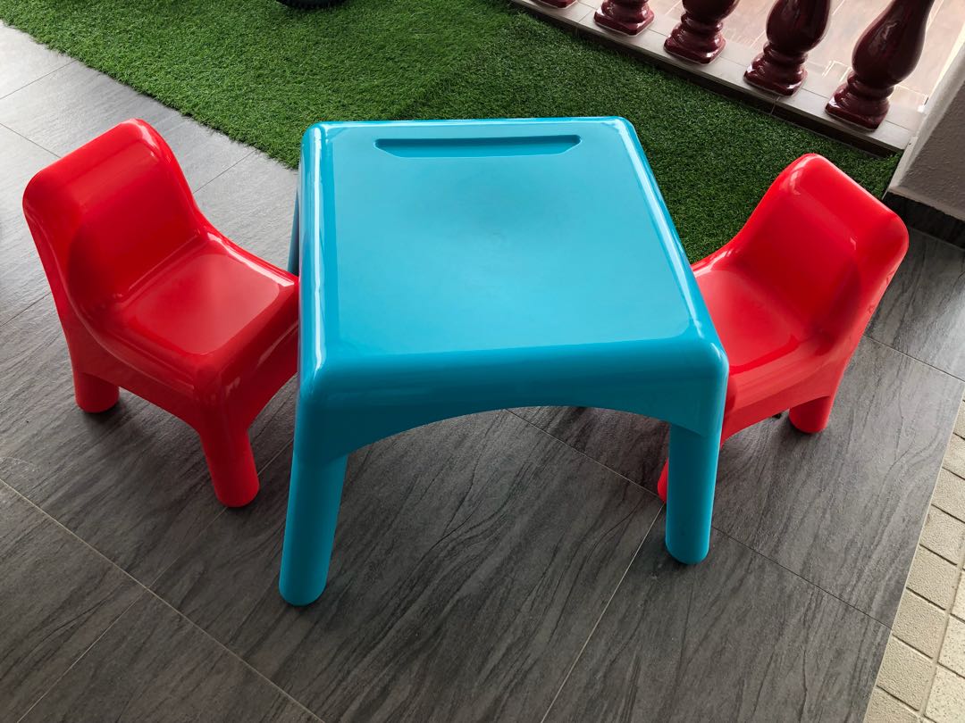 Early Learning Centre Plastic Table and chairs