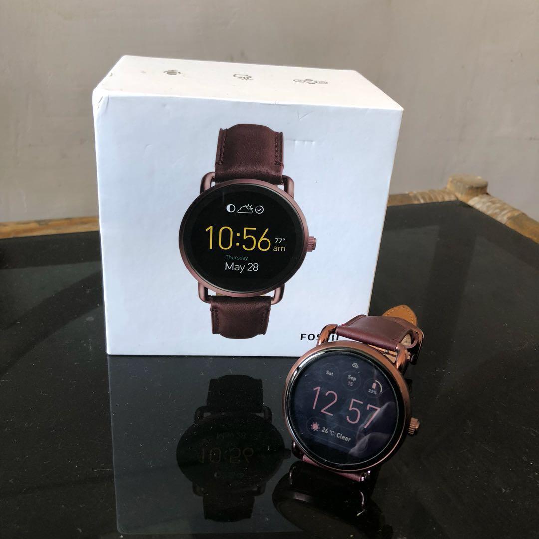 spesifikasi fossil q wander