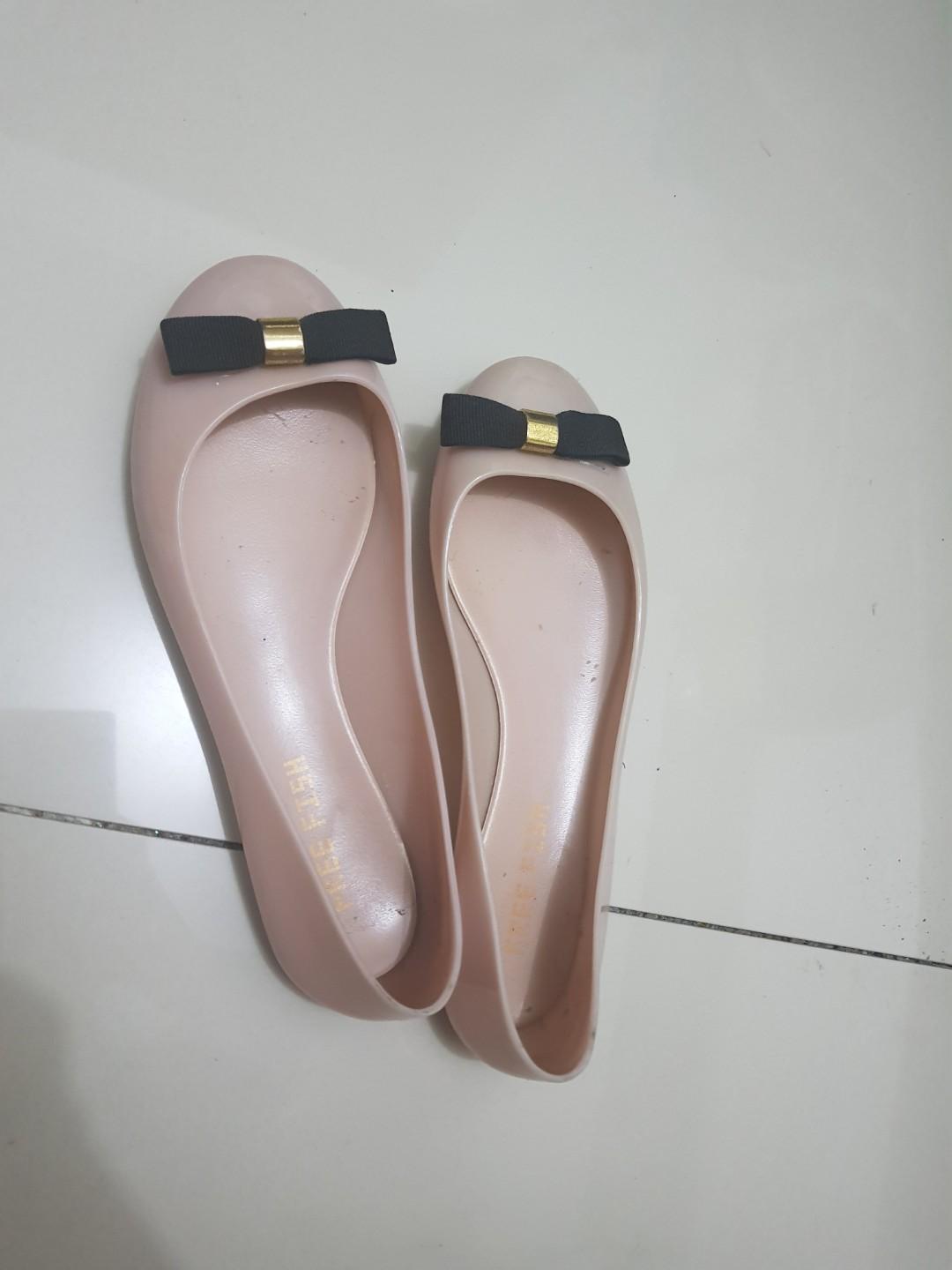 free fish shoes