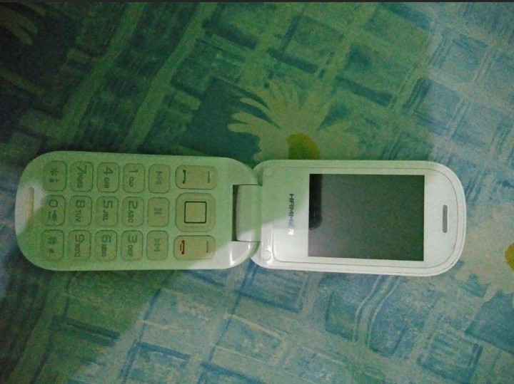 Hp Advan Hammer Lipat Telepon Seluler Tablet Di Carousell