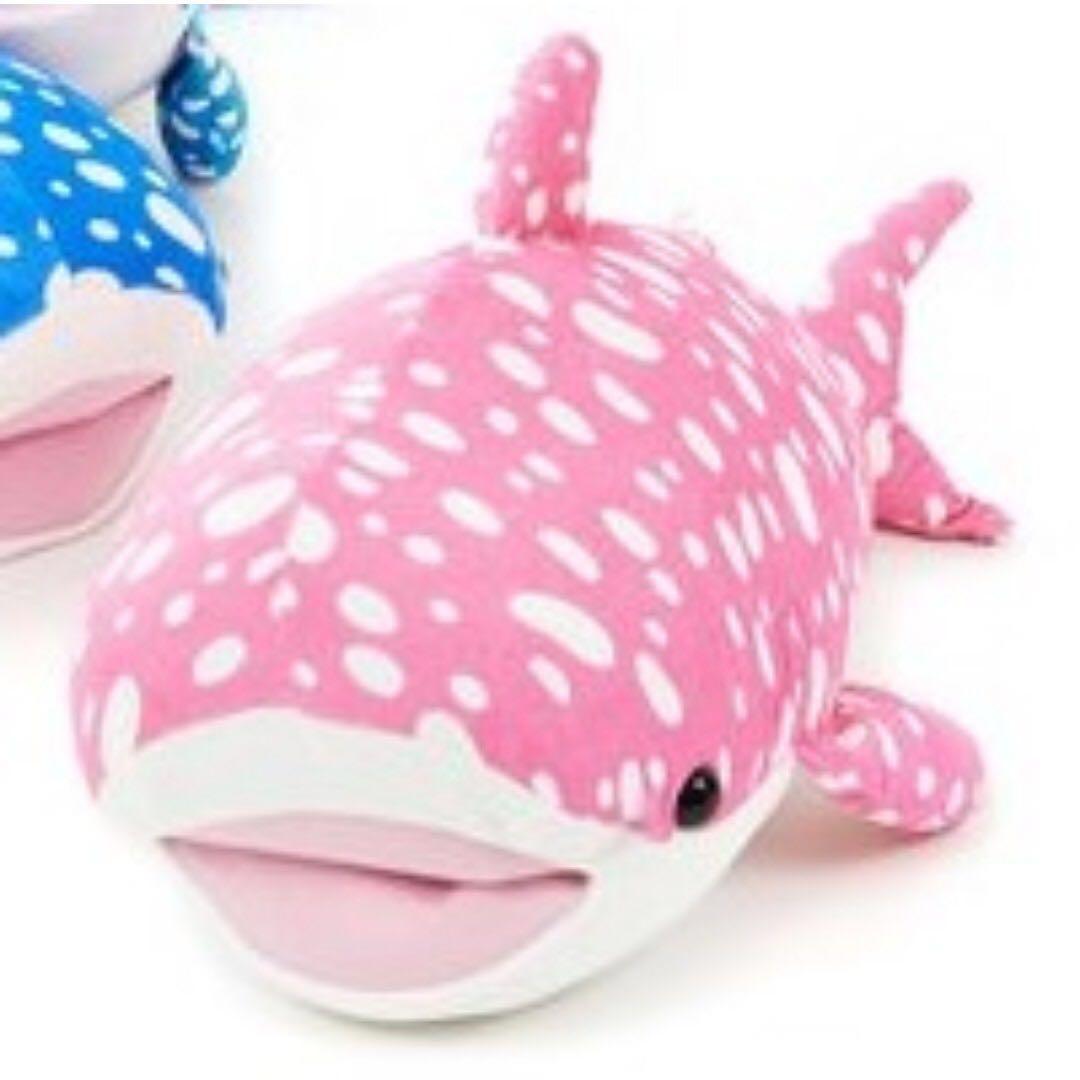 mochi puni whale shark