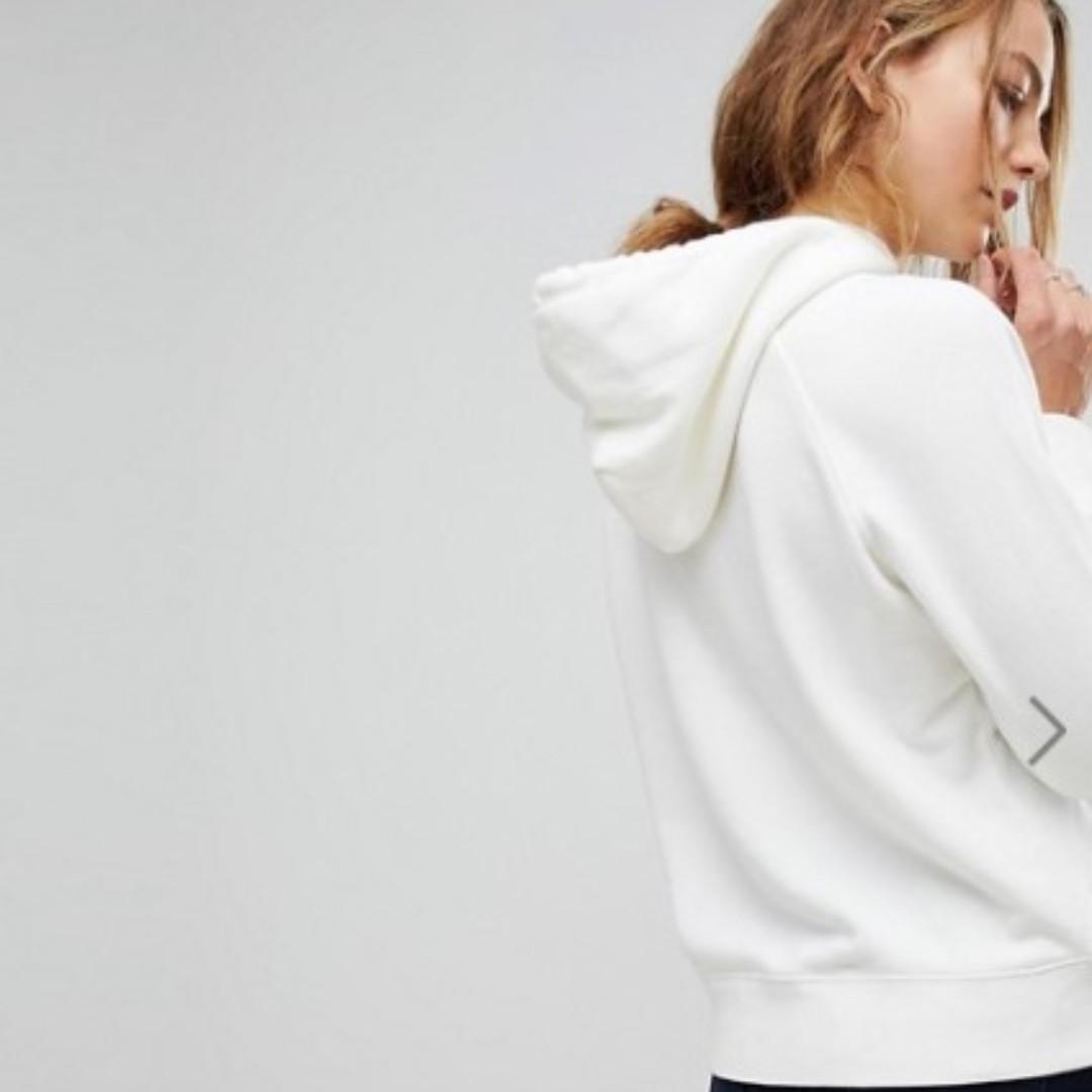 Levi's hoodie with 2024 sports vintage logo