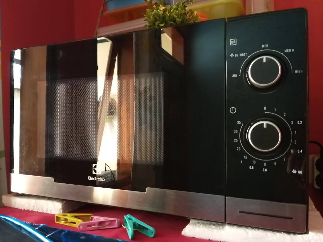 microwave oven electrolux emm2308x