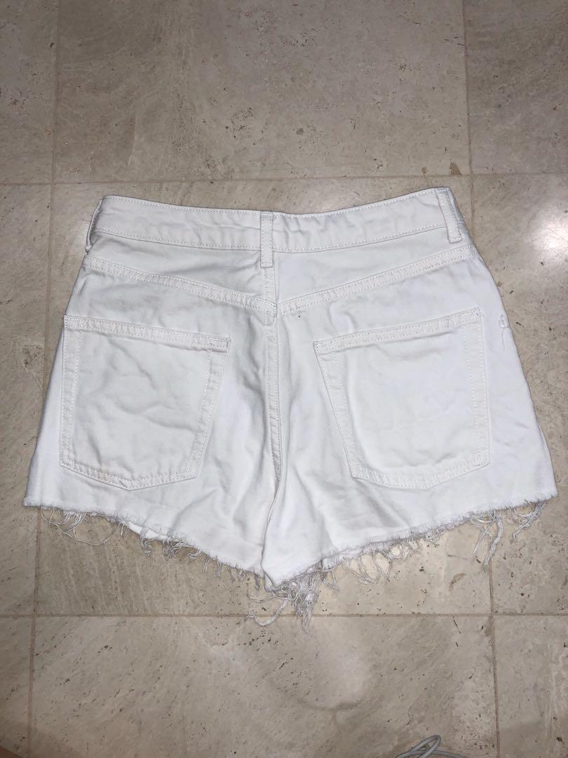 Topshop Moto White Mom Shorts Women s Fashion Bottoms Jeans Leggings on Carousell