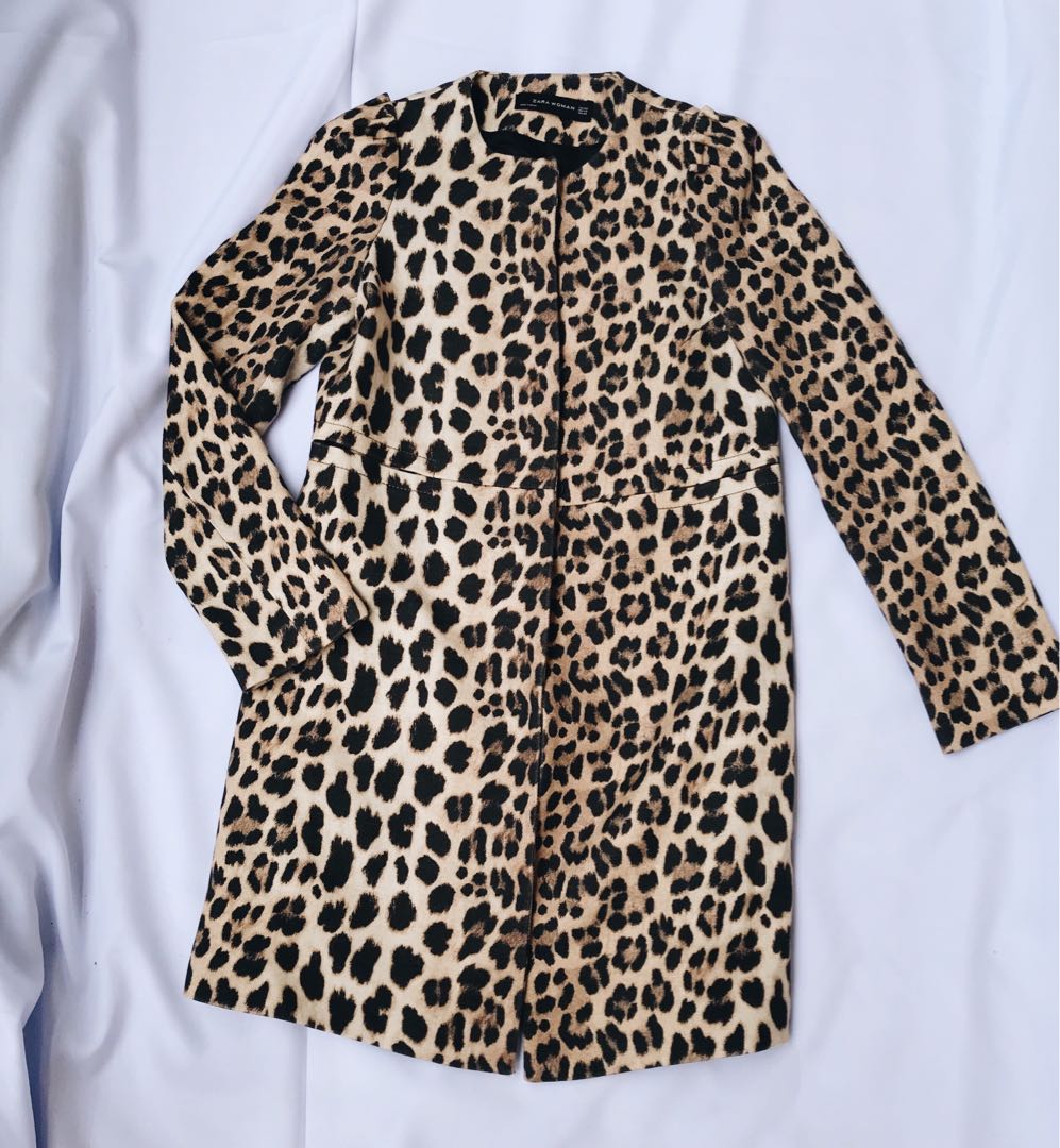 Zara Leopard Print Coat|Size:(XS-S) ₱650(Super Steal they sell it online  for 5-8k), Women's Fashion, Tops, Others Tops on Carousell