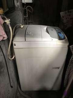 東元洗衣機10公斤，（始用狀況良好，功能正常，搬家，隨便賣）自取