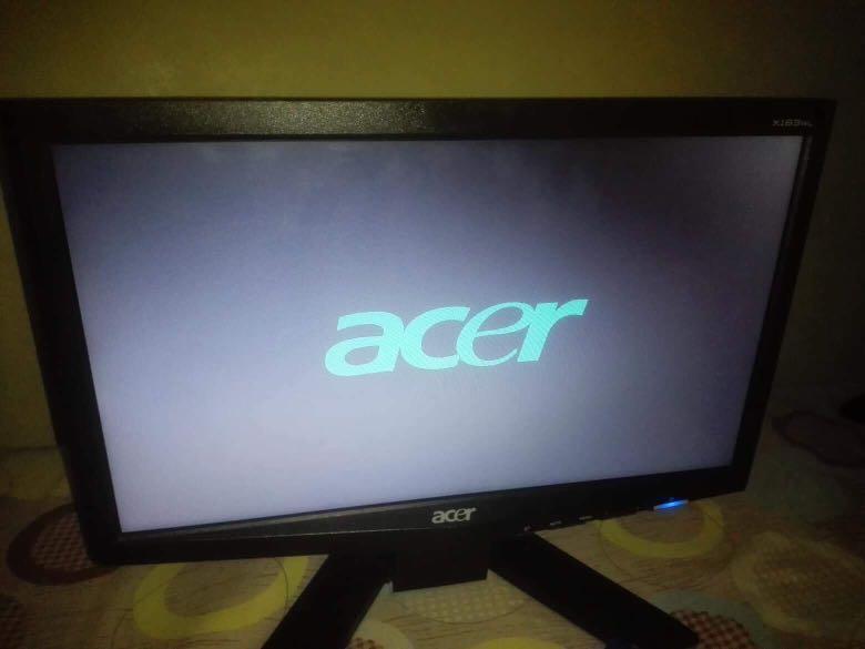 Acer X183h B 18 5 Inch Lcd Monitor With Power Cord And Vga Computers Tech Desktops On Carousell