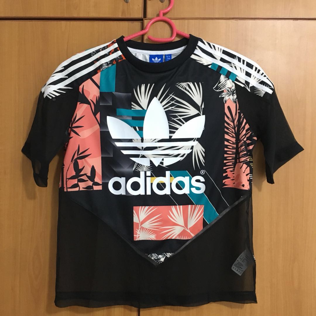ADIDAS ORIGINALS oversized T-shirt with Trefoil Logi Sheer mixed floral, Women's Fashion, Tops, Others Tops on Carousell