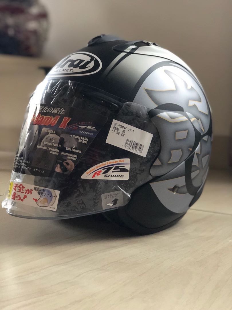 Arai top kodo black