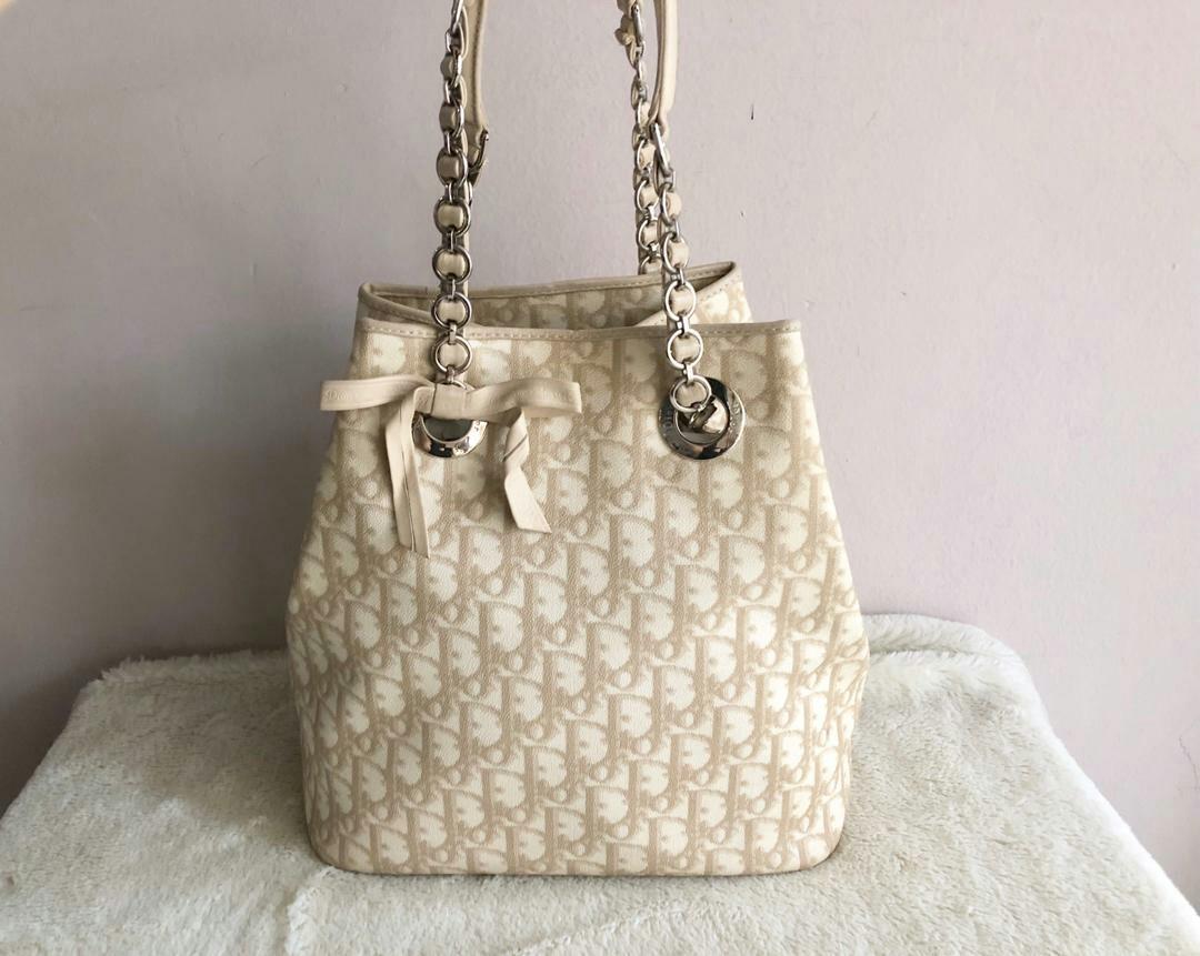 dior bucket bag price