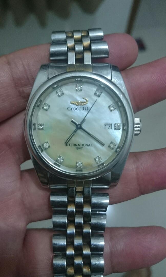 crocodile international watch