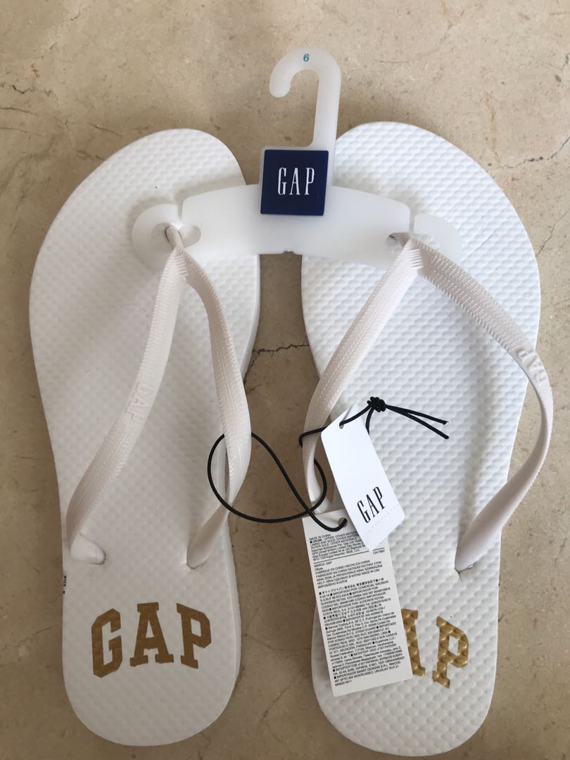 gap slippers