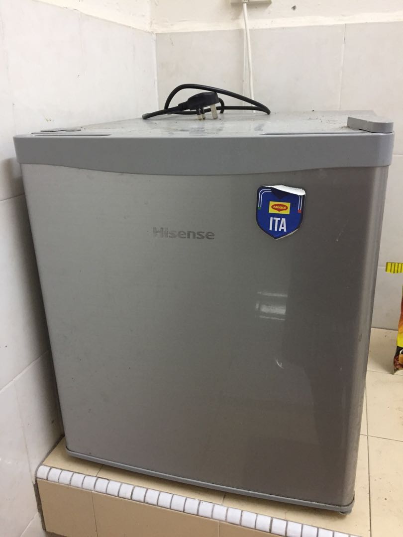 Hisense Mini Fridge Mini Bar Peti Sejuk Peti Ais Kitchen Appliances On Carousell