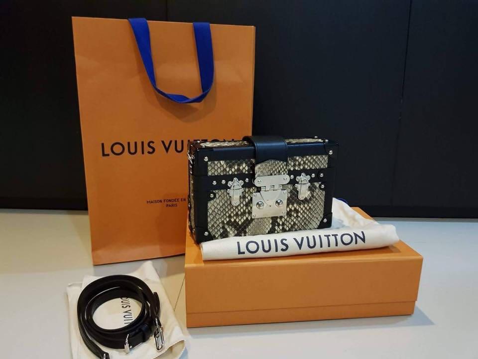 LOUIS VUITTON Reverse Monogram Petite Malle 338543