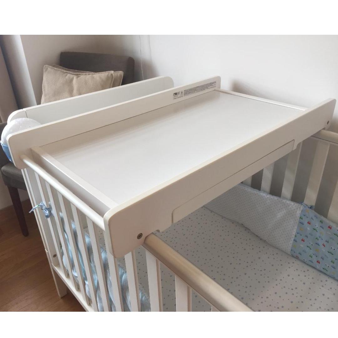 cot bed with cot top changer