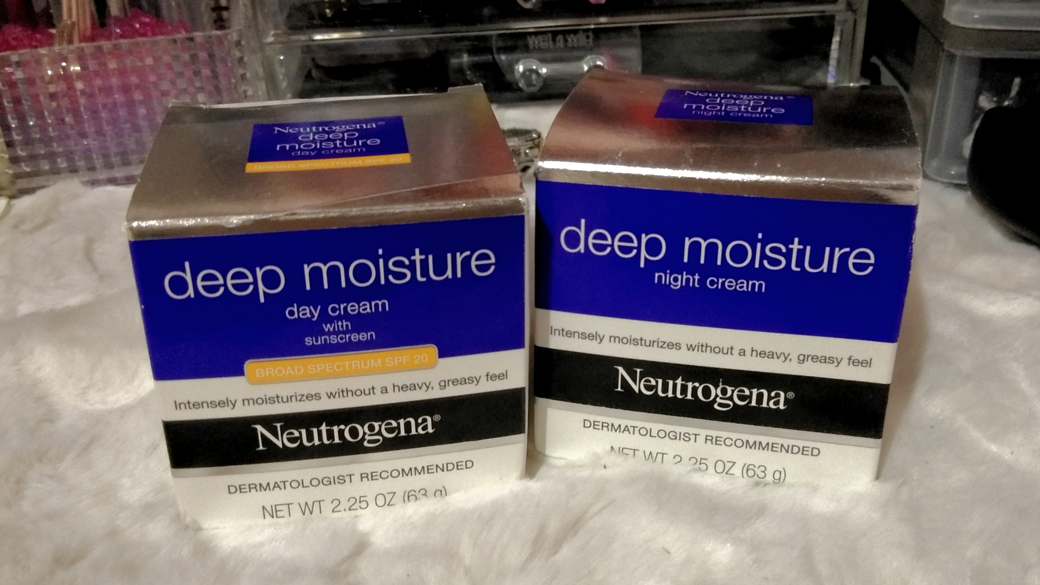 neutrogena night and day cream