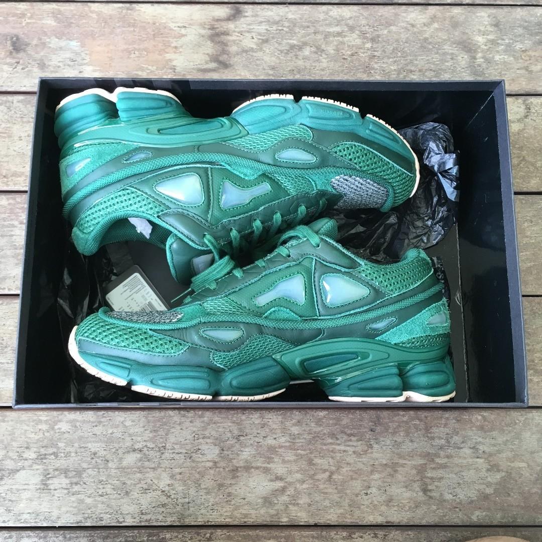 Steal Raf Simons x Adidas Ozweego ForestGreen Pink