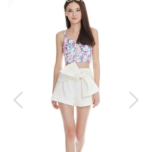 White tie front best sale shorts