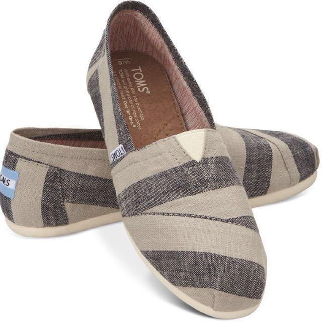 toms beige canvas