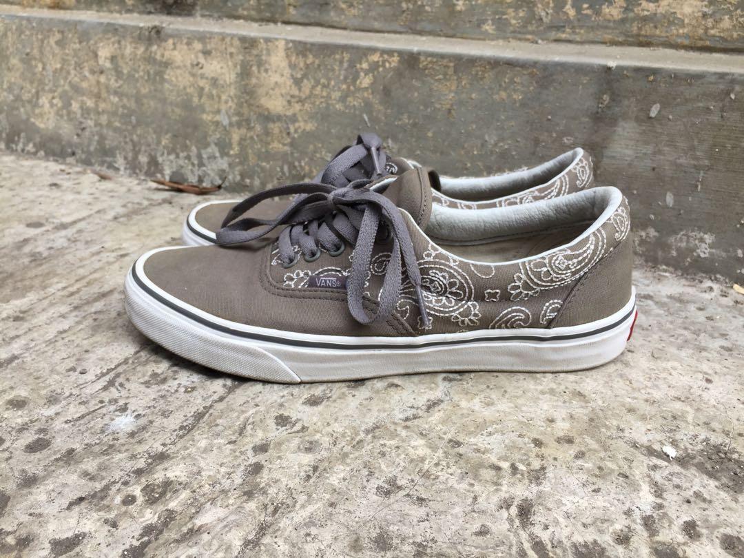 Vans era discount bandana stitch