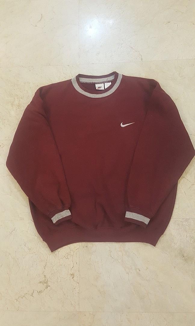 nike sweatshirt burgundy