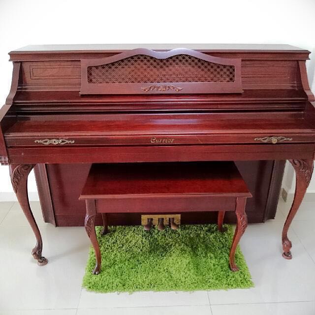 Currier top upright piano