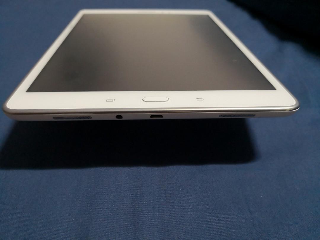 9.7inch Samsung tablet, Mobile Phones & Gadgets, Tablets, Android on ...