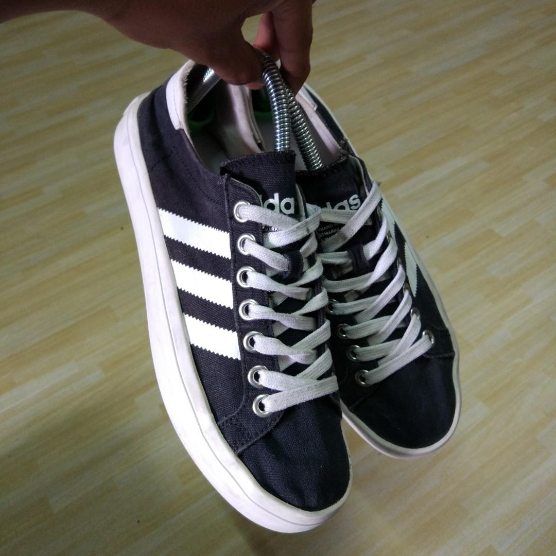 Adidas Court Vantage