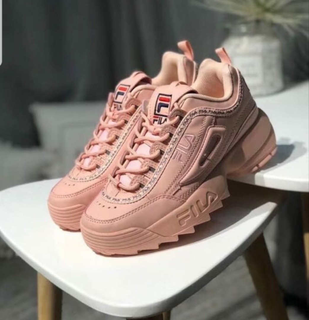 sepatu fila disruptor