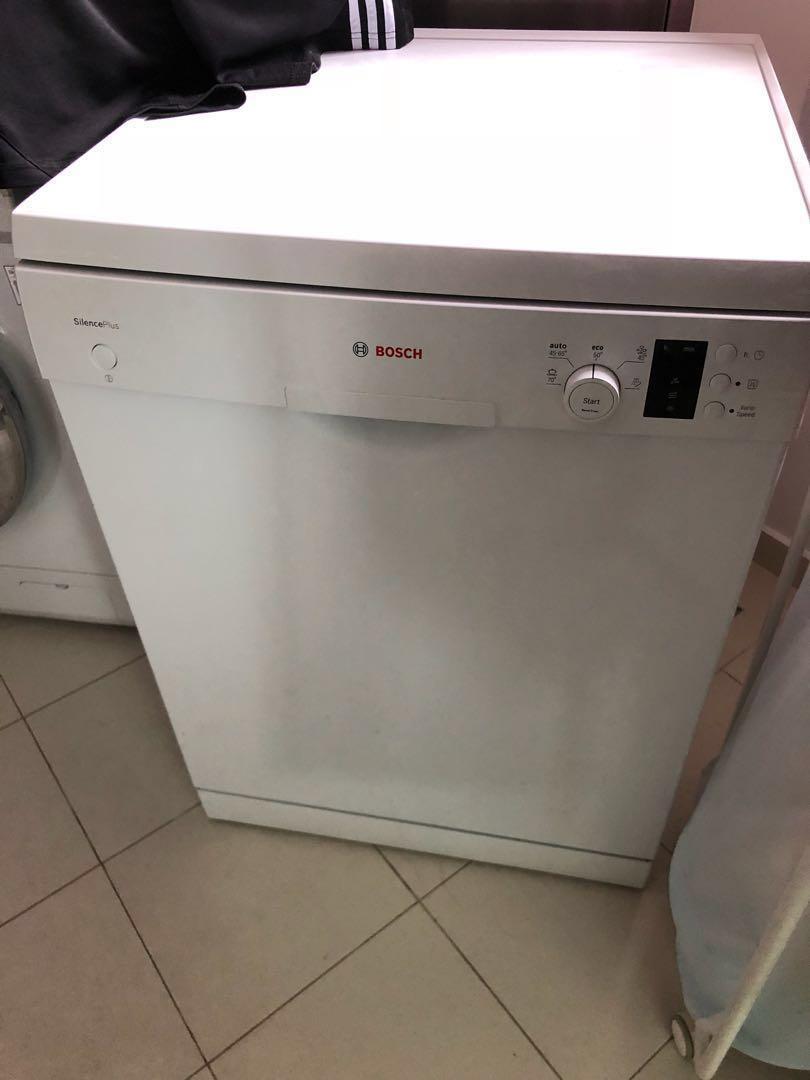 Bosch freestanding dishwasher SMS50E82EU/D4, TV & Home Appliances