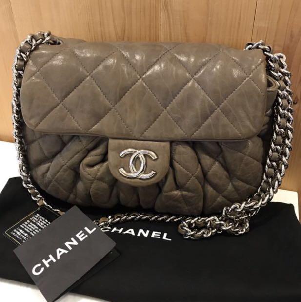 chanel bag with chain all around