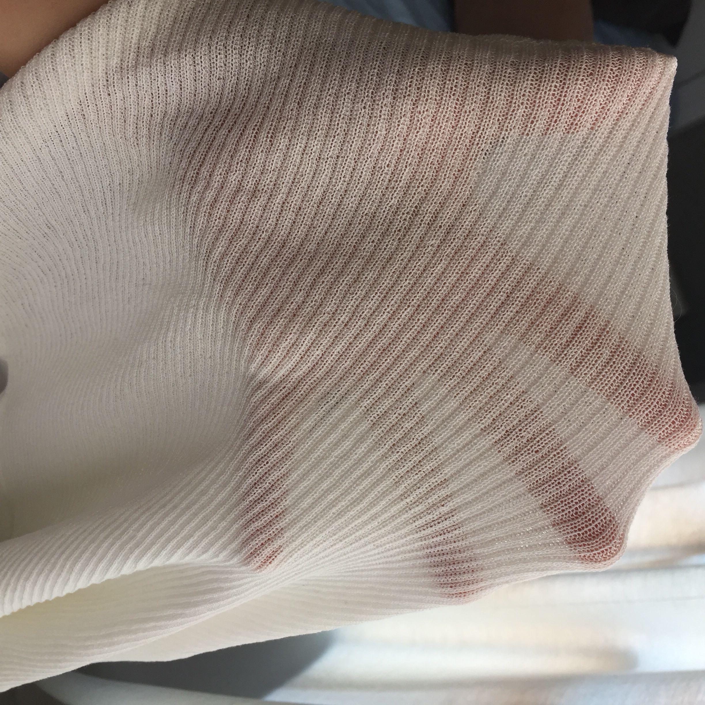 Cold shoulder top (Category: Sleeveless) located in Kuala Lumpur. Submitted by cs_wardrobe (Listing ID 190883187, Image 3). Description: Just wanna clean up my wardrobe 🙋🏻‍♀️ The material is quite thick.