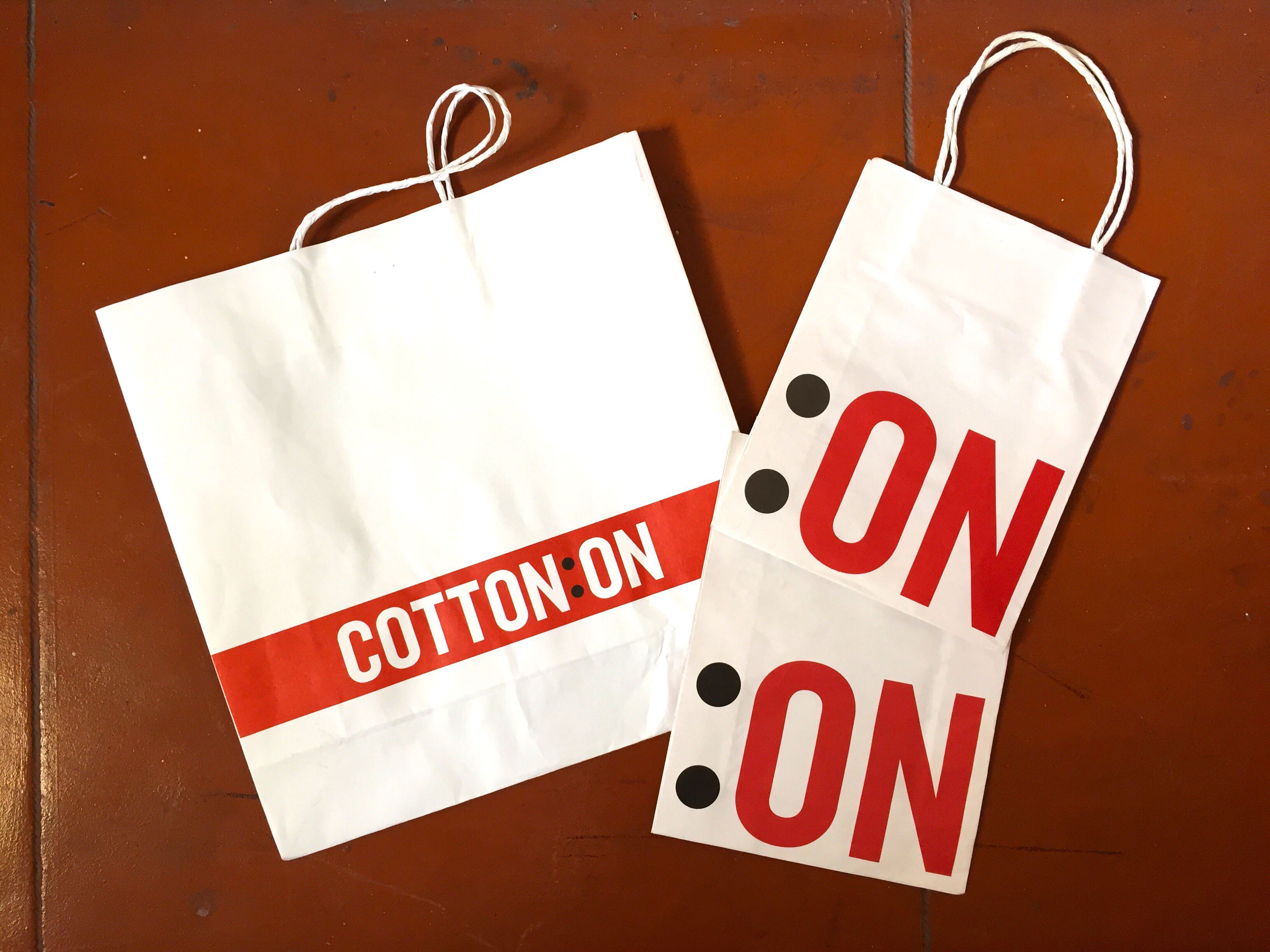 Cotton on store market bag
