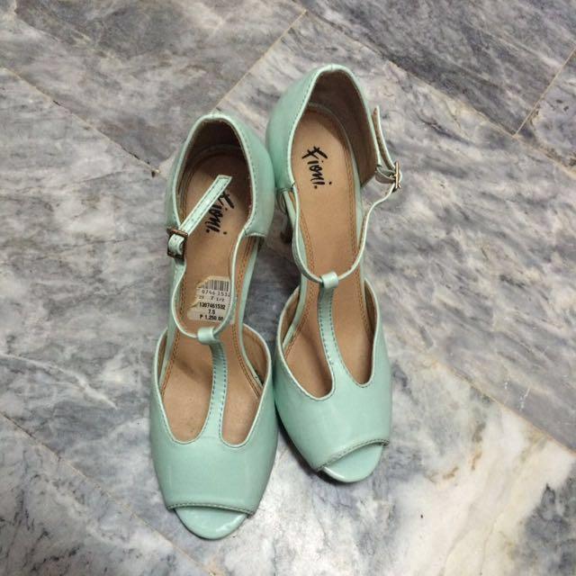 turquoise heels payless