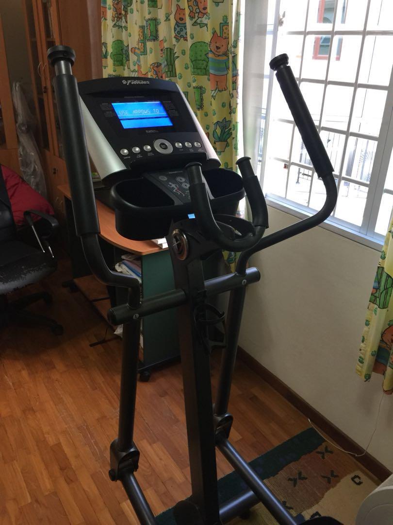 Life Fitness Elliptical Personal Trainer X1, Sports Equipment