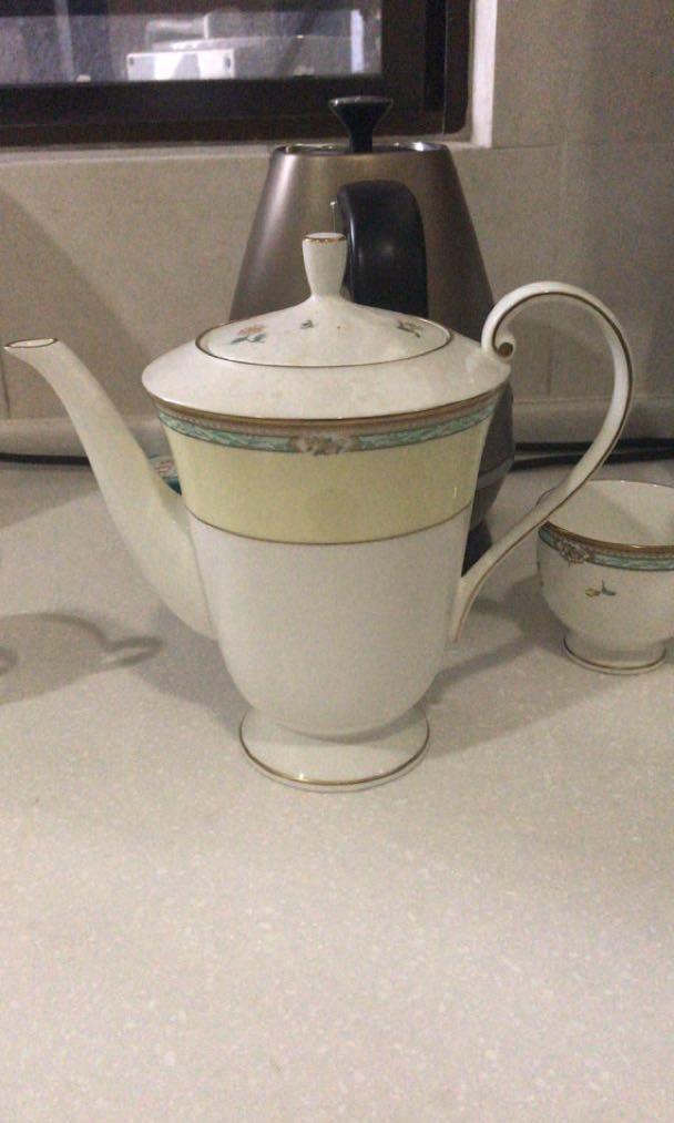 Narumi Bone China, Furniture & Home Living, Home Decor, Vases ...