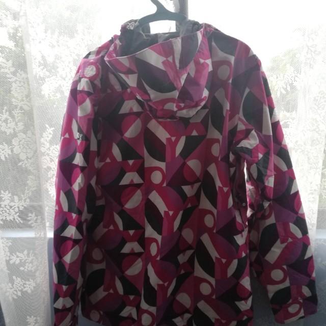 Roxy winter jacket (Category: Coats, Jackets and Outerwear) located in Cheras. Submitted by amalina0711 (Listing ID 190903934, Image 2). Description: Roxy winter jacket, used, selling because I bought a new one. Really great condition and can be used for harsh snowfall or winter sport..